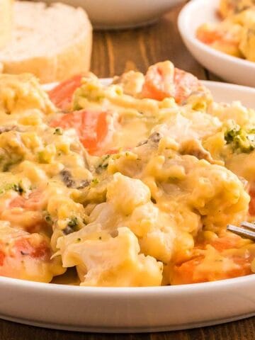 Mixed vegetables baked in cheese sauce.