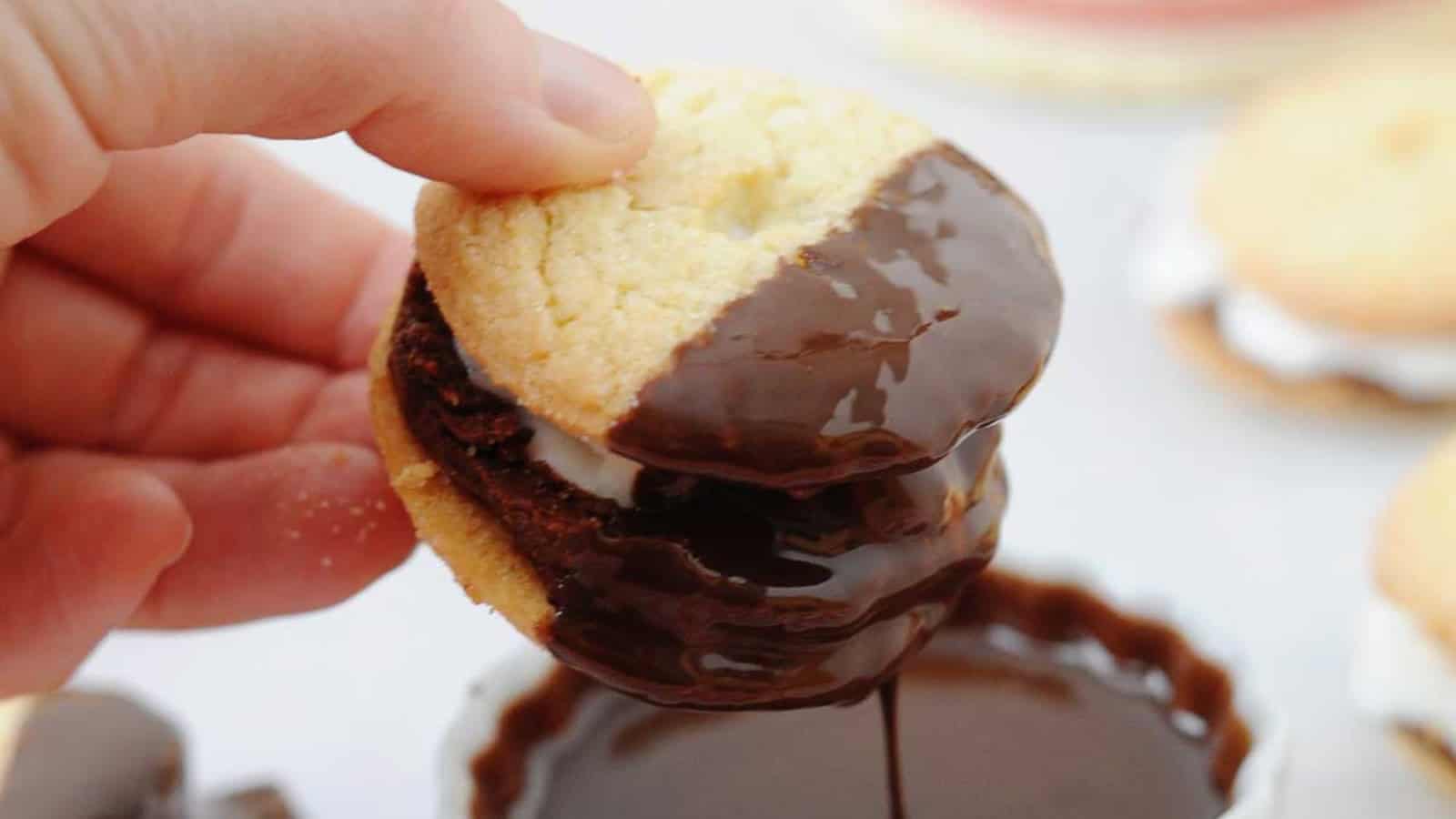 Ice cream sandwiches layered with caramel and crunchy almonds.